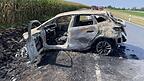 Am Dienstag waren die Einsatzkräfte zu einem Unfall in der Nähe von Kleegarten gerufen worden. Ein Auto hatte sich überschlagen und Feuer gefangen.