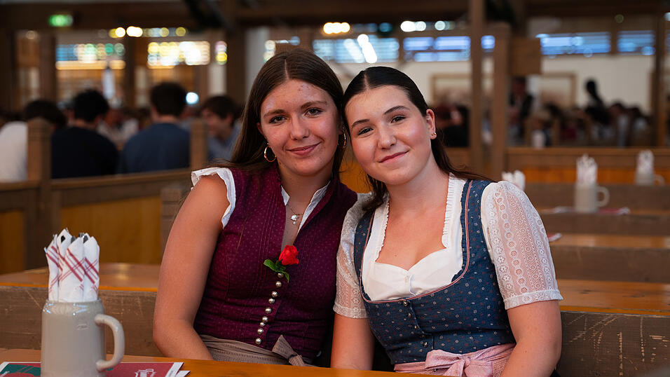 Die Partybilder vom Donnerstag, 13. August, aus dem Festzelt Krönner. Die Partybilder vom Donnerstag, 13. August, aus dem Festzelt Krönner.