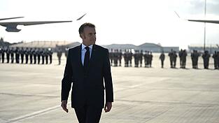 Frankreichs Pr&auml;sident Emmanuel Macron hat ein Treffen der G7-Staaten mit Russland vorgeschlagen. (Archivfoto)