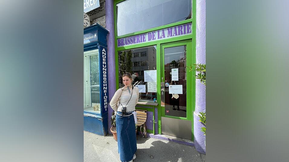 Toto ist zum Studium in eine WG mitten ins Zentrum Passaus gezogen, also an einen Ort, der &bdquo;so sichtig lebt&ldquo;, sagt sie. Ein Grund daf&uuml;r, gerade im Vergleich zu Landshut: Studis bewohnen laut Toto &bdquo;gezielt die Innenstadt&ldquo;.