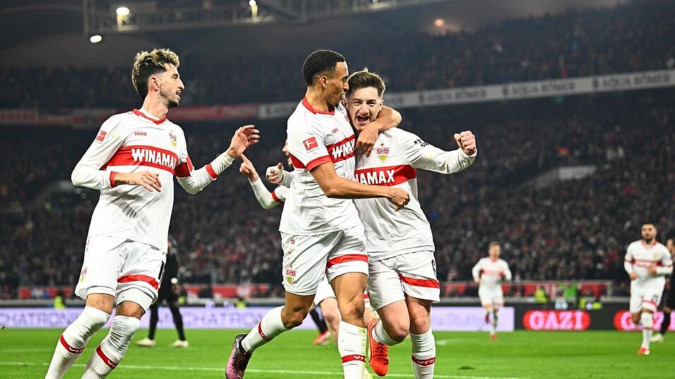 Traf gegen seinen früheren Club: Stuttgarts Mittelfeld-Ass Angelo Stiller (r.)