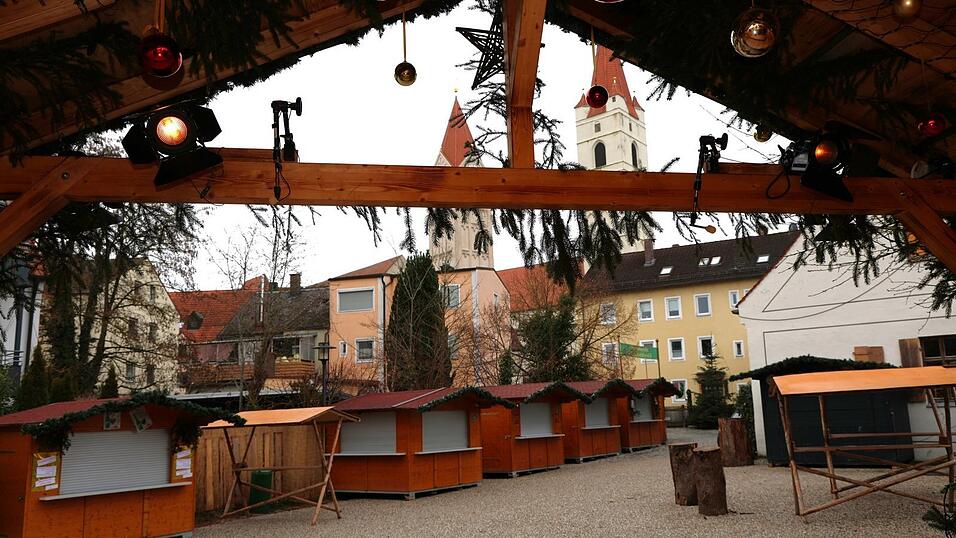 Bei einem Umzug zum Plan w&uuml;rden zus&auml;tzliche &uuml;berdachte Buden ben&ouml;tigt, da die meisten Standbetreiber bislang im Zehentstadel ausgestellt haben.