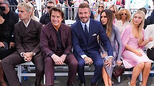 David Beckham erhielt einen Stern auf dem berühmten «Walk Of Fame» in Hollywood. Mit dabei: Sohn Romeo, Filmstar Tom Cruise, Ehefrau Victoria und Tochter Harper Seven. David Beckham erhielt einen Stern auf dem berühmten «Walk Of Fame» in Hollywood. Mit dabei: Sohn Romeo, Filmstar Tom Cruise, Ehefrau Victoria und Tochter Harper Seven.