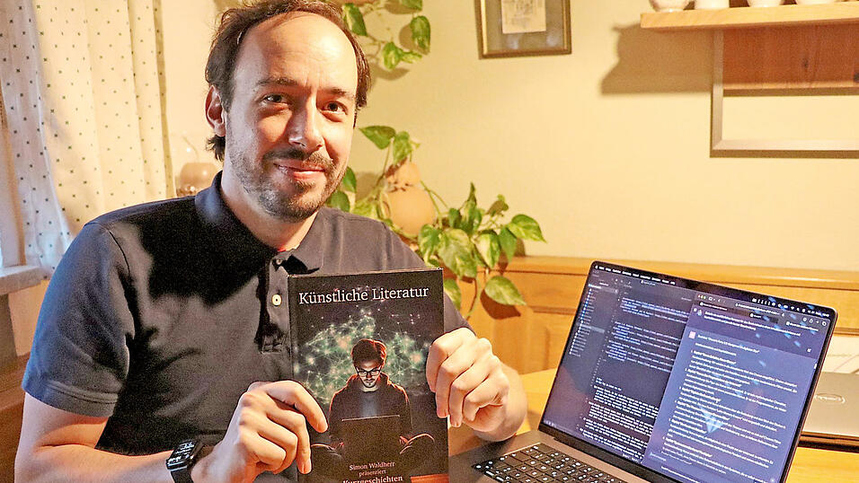 Hauptsächlich sei das Buch sein Werk, findet Simon Waldherr. Aber die KI-Anwendung ChatGPT hat ihm als 'Kollaborateur' geholfen, seine Romanideen umzusetzen. Hauptsächlich sei das Buch sein Werk, findet Simon Waldherr. Aber die KI-Anwendung ChatGPT hat ihm als 'Kollaborateur' geholfen, seine Romanideen umzusetzen.