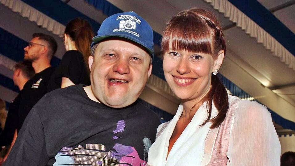 Zur Musik von Headless wurde ausgelassen gefeiert.