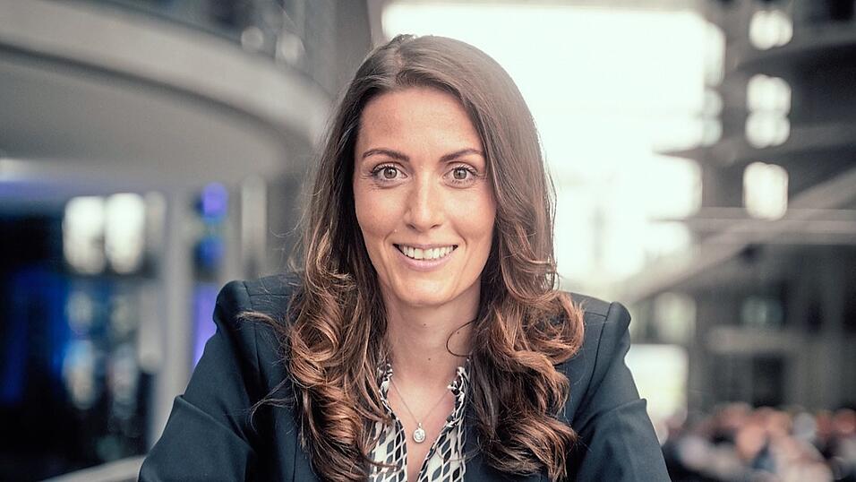 MdB Nicole Bauer im Paul-L&ouml;be-Haus des Bundestags.