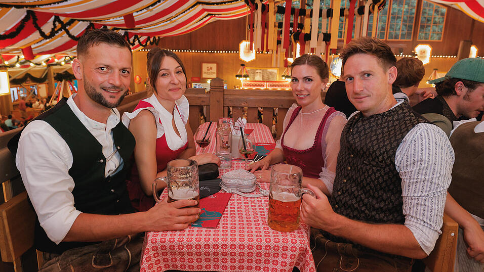 Die Partybilder vom Samstag, 10. August 2024, aus dem Festzelt Kr&ouml;nner.