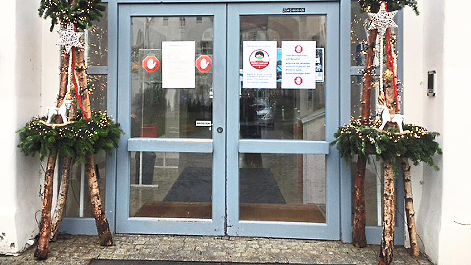 Bislang ist es dem Personal des Pflegeheims Pro Seniore gelungen, das Virus drau&szlig;en zu halten. Damit das auch &uuml;ber die Weihnachtsfeiertage so bleibt, gelten strenge Sicherheitsvorkehrungen.