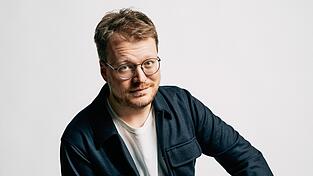 Über seine Krankheit hat Maxi Gstettenbauer auch ein Buch geschrieben. Das soll vor allem anderen Betroffenen helfen und 'Schuldgefühle mindern, die leider viele erleben'. Über seine Krankheit hat Maxi Gstettenbauer auch ein Buch geschrieben. Das soll vor allem anderen Betroffenen helfen und 'Schuldgefühle mindern, die leider viele erleben'.