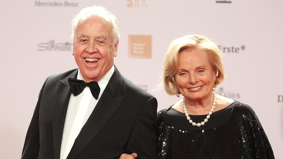 Wolfgang Rademann zusammen mit seiner Partnerin Ruth Maria Kubitschek. Der Erfinder des 'Traumschiffs' ist im Alter von 81 Jahren verstorben.