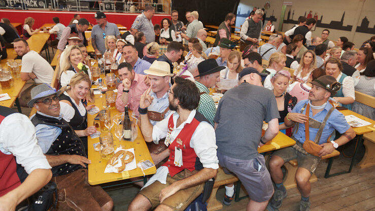 Die Partybilder vom Freitag, 18. August 2023, aus dem Festzelt Lechner.