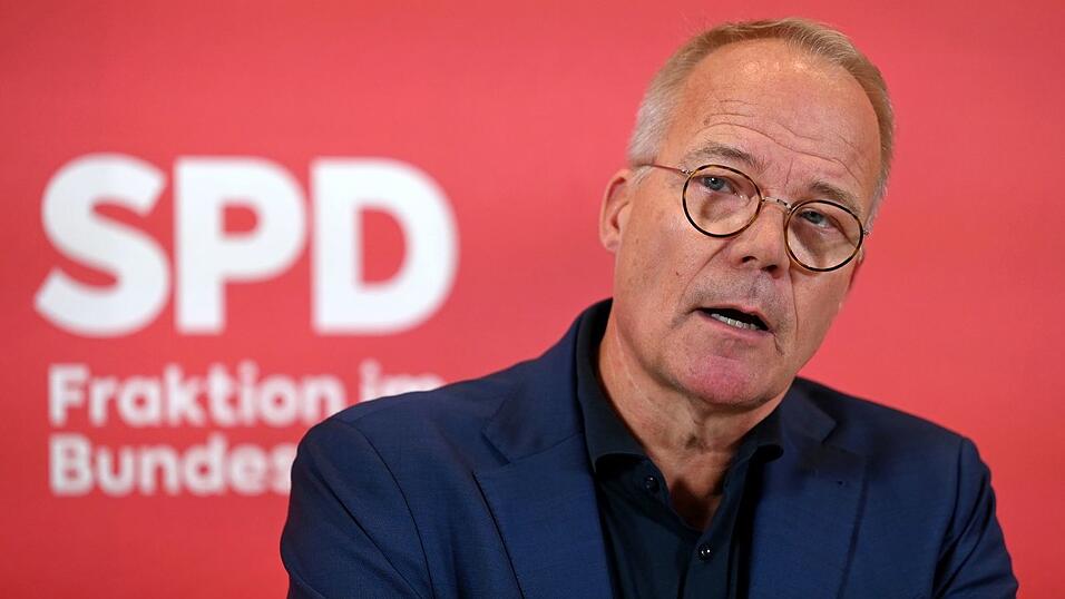 Eine Einigung beim Verbrenner-Aus steht laut SPD-Fraktionschef Miersch bevor. (Archivbild)