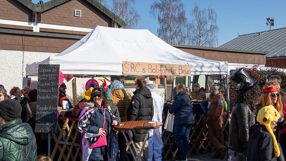 Am Samstag fand der Faschingsumzug in Otzing (Kreis Deggendorf) statt. Am Samstag fand der Faschingsumzug in Otzing (Kreis Deggendorf) statt.