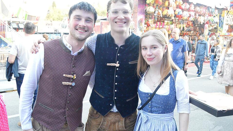 Auch am Samstag besuchten viele Landshuter die Dult.