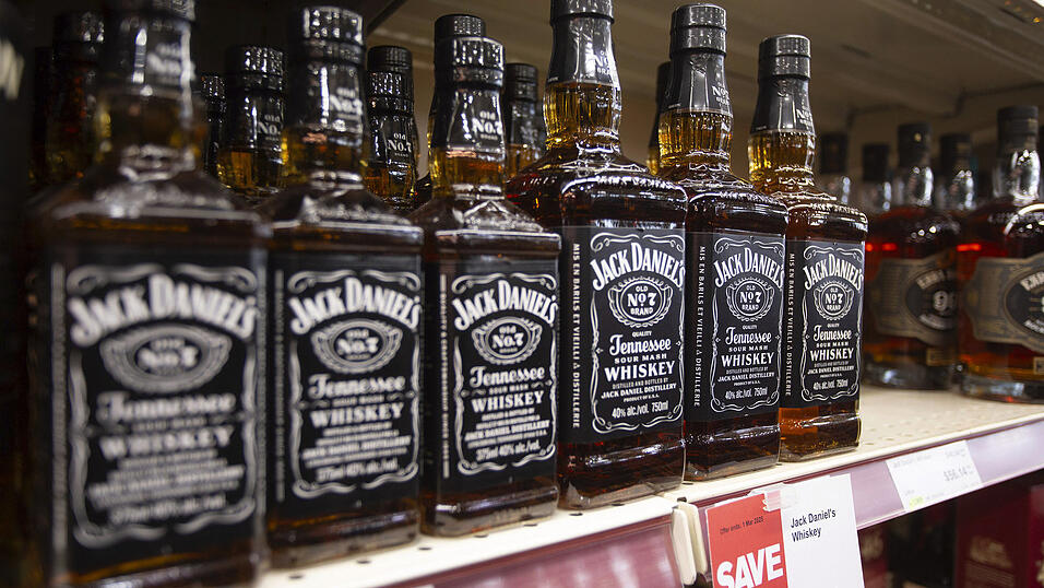 Whiskey könnte bald teurer werden: Die EU reagiert auf US-Zölle mit Gegenmaßnahmen. Whiskey könnte bald teurer werden: Die EU reagiert auf US-Zölle mit Gegenmaßnahmen.