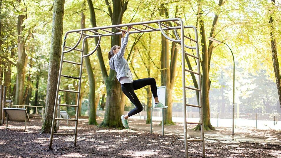 Bewegung an der frischen Luft: Der perfekte Ausgleich bei Stress. Bewegung an der frischen Luft: Der perfekte Ausgleich bei Stress.