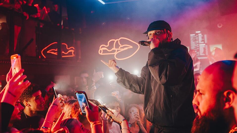 Die Partybilder aus dem Takeoff vom 11. Mai. Die Partybilder aus dem Takeoff vom 11. Mai.