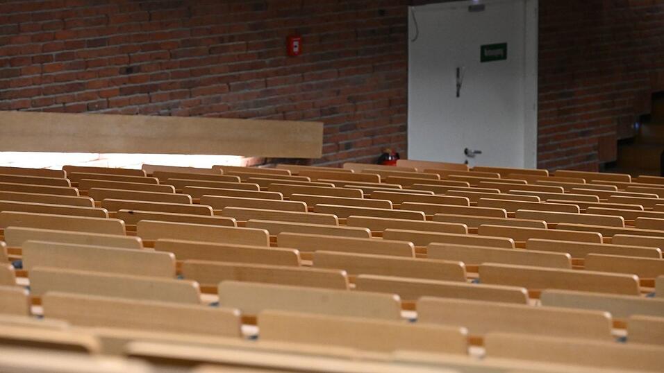 Pflegekr&auml;fte in Deutschland k&ouml;nnen mittlerweile auch einen akademischen Abschluss erwerben. (Symbolbild)