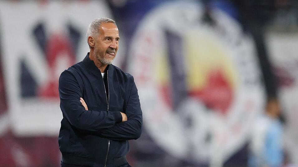 Eintracht-Trainer Adi Hütter muss die Gegentor-Flut in den Griff bekommen. Eintracht-Trainer Adi Hütter muss die Gegentor-Flut in den Griff bekommen.