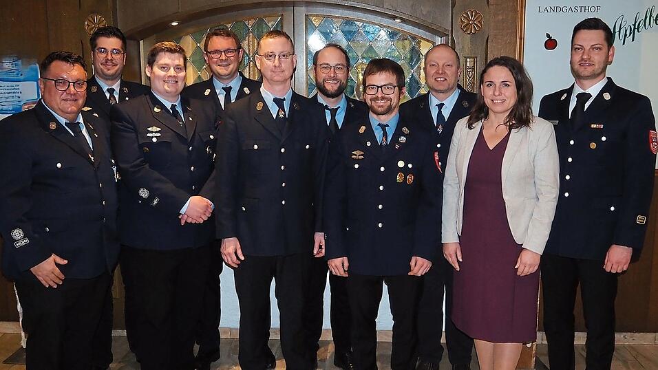 Die neu gew&auml;hlte Vorstandschaft der Freiwilligen Feuerwehr Mamming.