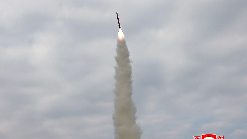 Kurz vor dem Trump-Besuch in Südkorea testet Nordkorea mehrere Marschflugkörper. Kurz vor dem Trump-Besuch in Südkorea testet Nordkorea mehrere Marschflugkörper.