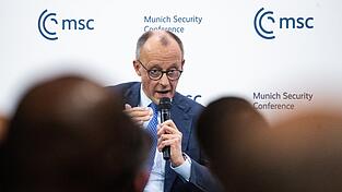 Bundeskanzler Friedrich Merz (CDU) nimmt an der Er&ouml;ffnung der 62. M&uuml;nchner Sicherheitskonferenz (MSC) teil.