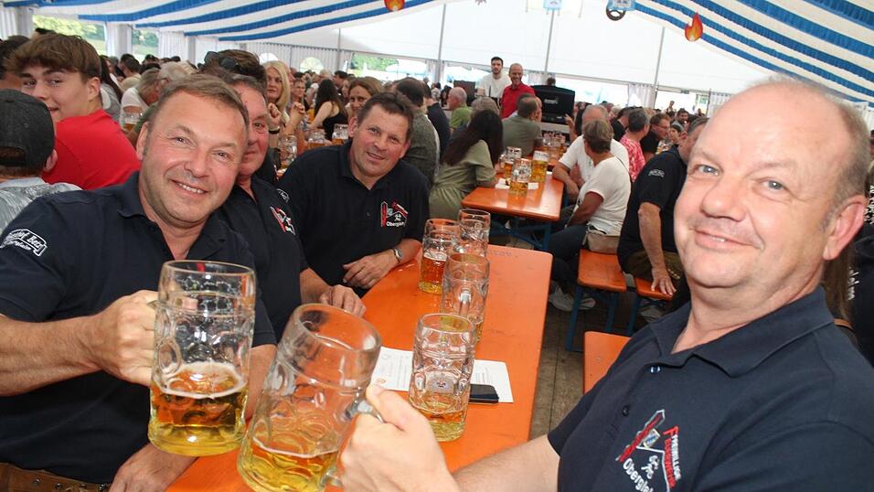 Zur Musik von Headless wurde ausgelassen gefeiert.