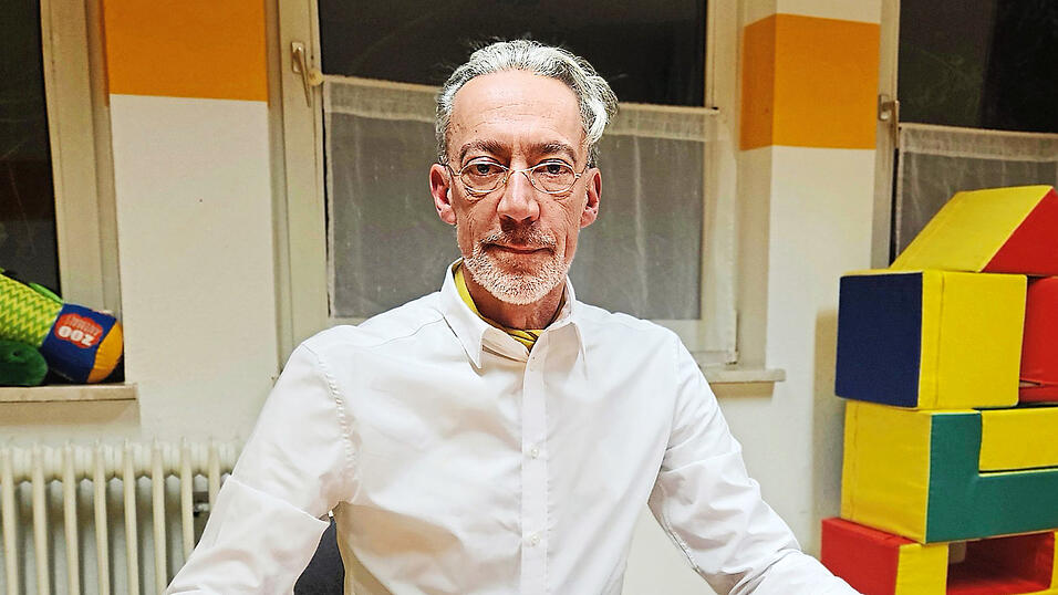 Alfred Leurpendeur sorgt sich um die soziale Entwicklung von Kindern und Jugendlichen und fordert in einem offenen Brief an die Staatsregierung, dass soziale Medien für sie erst ab 16 Jahren zugänglich sein sollten.
