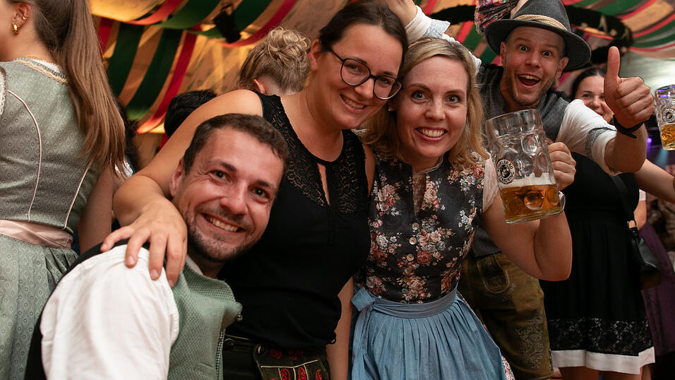 Die Partybilder vom Donnerstag, 14. August, aus dem Festzelt Weckmann. Die Partybilder vom Donnerstag, 14. August, aus dem Festzelt Weckmann.