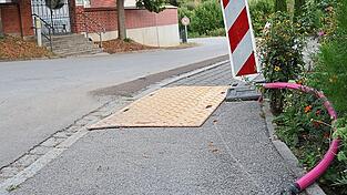 Derzeit l&auml;uft der Glasfaserausbau in P&ouml;zmes.