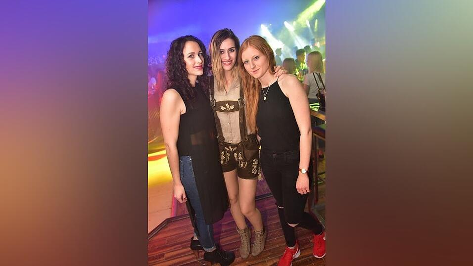 Die Partybilder vom Wochenende 5. und 6. Mai 2017 aus dem Stars in Landshut. Die Partybilder vom Wochenende 5. und 6. Mai 2017 aus dem Stars in Landshut.