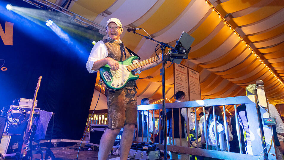 Die Partybilder vom Freitag, 9. August 2024, aus dem Festzelt Nothaft. Die Partybilder vom Freitag, 9. August 2024, aus dem Festzelt Nothaft.