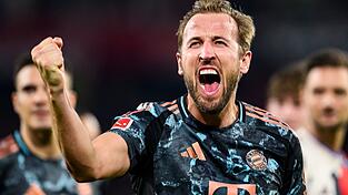Yes! Harry Kane trifft nun auch wieder aus dem Spiel heraus. Yes! Harry Kane trifft nun auch wieder aus dem Spiel heraus.