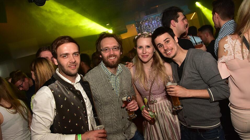 Schickes Parytvolk im Stars am Samstag in Landshut