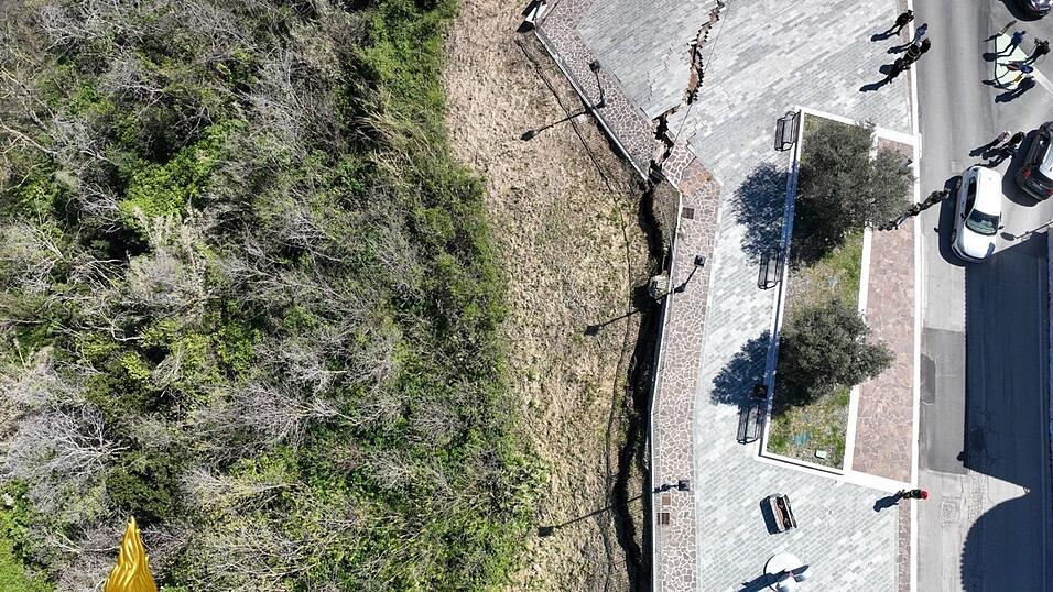 Dutzende Menschen wurden evakuiert.