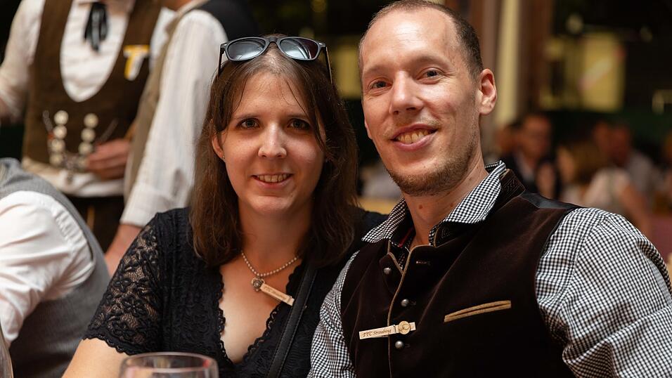 Die Partybilder vom Freitag, 7. August, aus dem Festzelt Greindl. Die Partybilder vom Freitag, 7. August, aus dem Festzelt Greindl.
