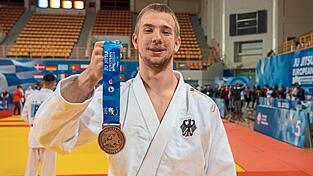 Der 16-J&auml;hrige errang eine Bronzemedaille bei der Europameisterschaft.