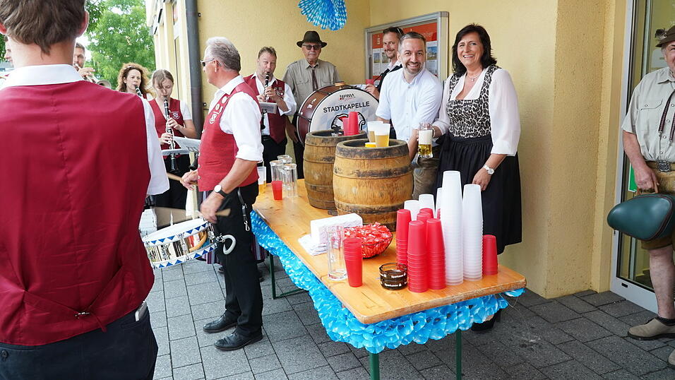 Am Freitag startete das Landauer Volksfest.
