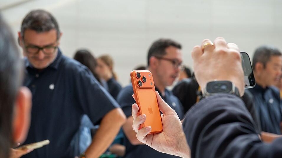 Das iPhone 17 Pro in der neuen Farbe Orange bekam besondere Aufmerksamkeit.