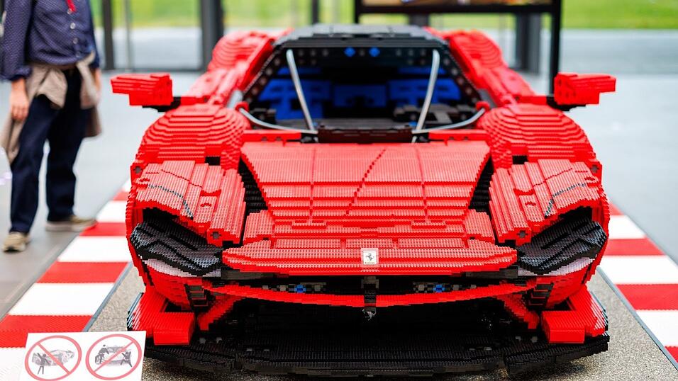 Erwachsene können sich Spielzeuge leisten, von denen sie als Kind nur träumen konnten. (Archivbild) Erwachsene können sich Spielzeuge leisten, von denen sie als Kind nur träumen konnten. (Archivbild)