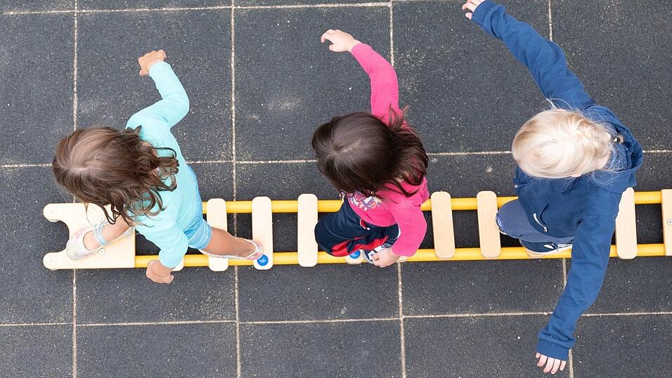 Wie viele Kinder haben Familien in verschiedenen Ländern? (Symbolbild) Wie viele Kinder haben Familien in verschiedenen Ländern? (Symbolbild)