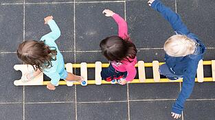 Wie viele Kinder haben Familien in verschiedenen Ländern? (Symbolbild) Wie viele Kinder haben Familien in verschiedenen Ländern? (Symbolbild)