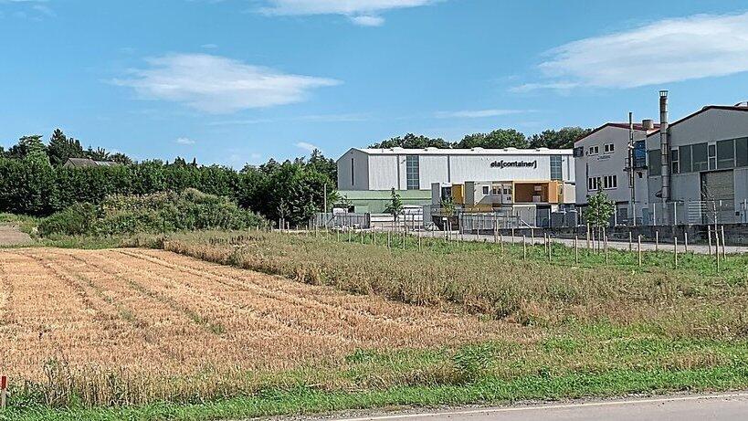 Idylle bedroht: Gegen die Erweiterung des Gewerbegebiets Pfrombach laufen die Anwohner Sturm. Idylle bedroht: Gegen die Erweiterung des Gewerbegebiets Pfrombach laufen die Anwohner Sturm.