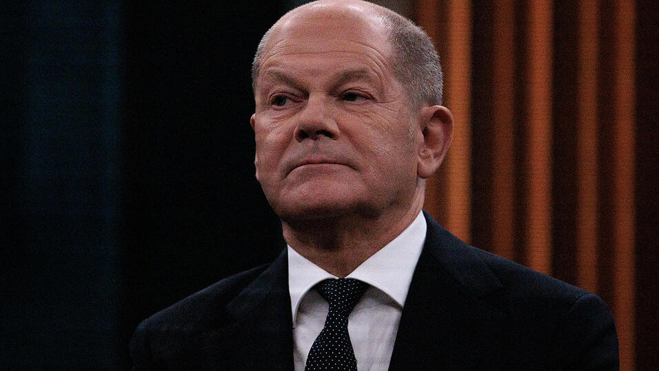 Bundeskanzler Olaf Scholz (SPD) will notfalls jetzt doch im Alleingang entscheiden. Bundeskanzler Olaf Scholz (SPD) will notfalls jetzt doch im Alleingang entscheiden.