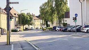 Auch die künftigen Entsiegelungsmaßnahmen an der Rennbahnstraße profitieren vom Fördergeld aus dem Bundesumweltministerium.
