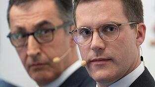 &Ouml;zdemir ist Hagel in den Umfragen auf den Fersen.