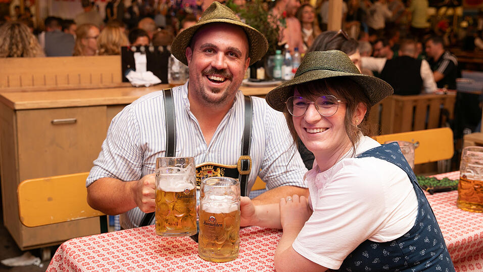 Die Partybilder vom Freitag, 15. August, aus dem Festzelt Greindl. Die Partybilder vom Freitag, 15. August, aus dem Festzelt Greindl.