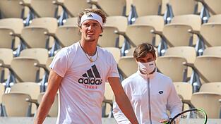 Gehen getrennte Wege: Alexander Zverev (vorne) und Trainer David Ferrer.