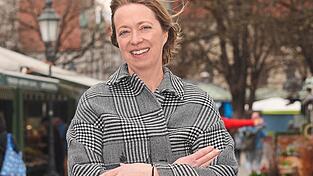 Sabine Kroi&szlig; ist die frischgebackene Sprecherin der H&auml;ndler auf dem Viktualienmarkt. Die 45-J&auml;hrige kommt aus Geisenfeld in der Hallertau und ist fr&uuml;her gerne auf die Jagd gegangen. Seit sie das Wildgesch&auml;ft &bdquo;Wilde Zeiten&ldquo; auf dem Viktualienmarkt betreibt, hat sie daf&uuml;r aber kaum noch Zeit.