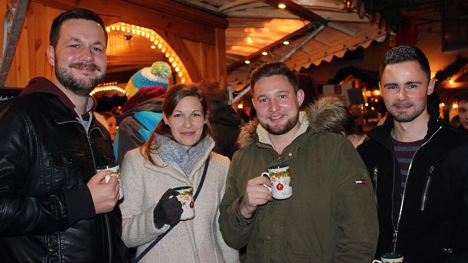 Bei einem schweren Unfall in der Gemeinde Frontenhausen sind zwei Menschen verletzt worden. Bei einem schweren Unfall in der Gemeinde Frontenhausen sind zwei Menschen verletzt worden.